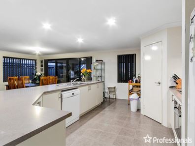 30 Linaker Street, Baldivis WA 6171