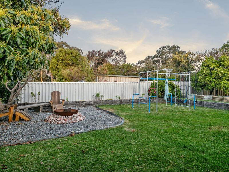 30 Blakers Ridge, Winthrop