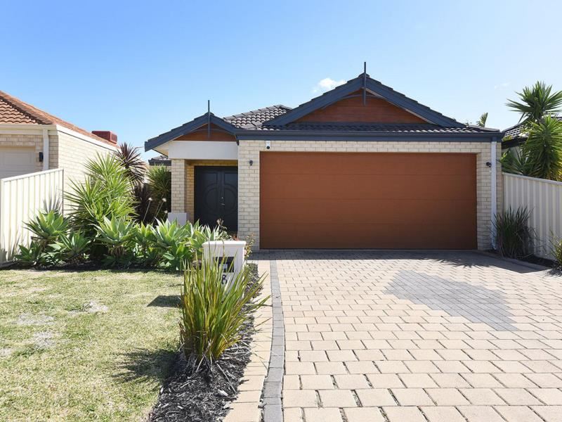 8 Idaho Court, Landsdale