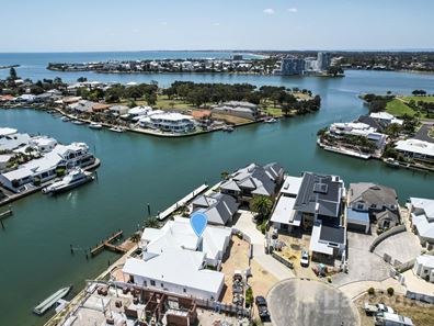 15 Reverie Mews, Halls Head WA 6210