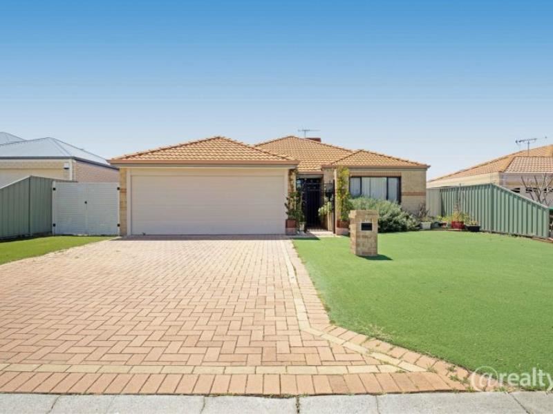 66 Grand Paradiso Parade, Merriwa