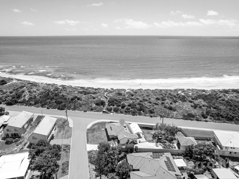 2 Yuna Street, Falcon