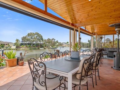 26 Sun Land Avenue, South Yunderup WA 6208