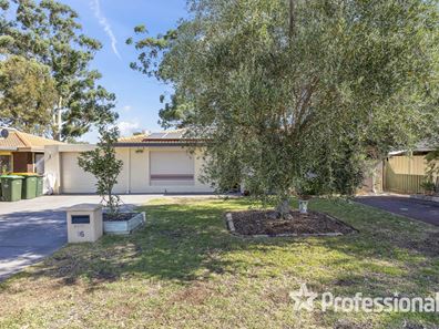 16 Connell Way, Girrawheen WA 6064