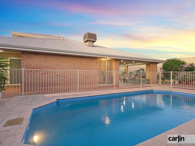 45 Lord Hobart Drive, Madora Bay WA 6210