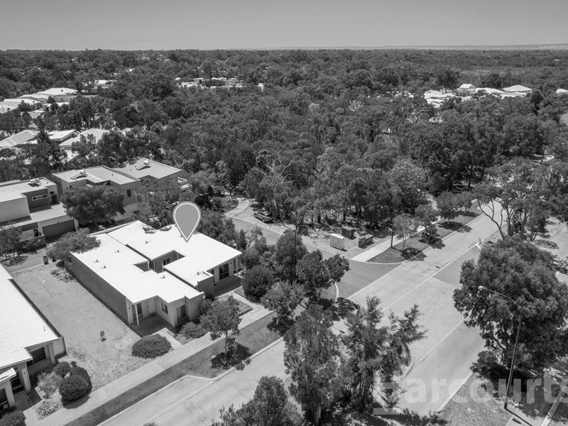 2 Cassowary Crescent, Coodanup