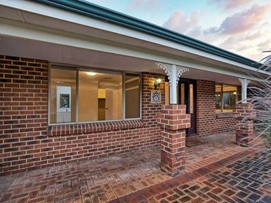 6 Cottingley Place, Swan View WA 6056