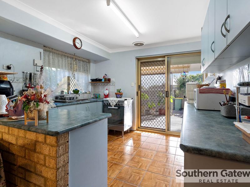 22 Parkway Gardens, Parmelia