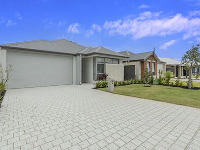 4 Langton Way, Hilbert WA 6112