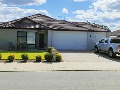 19 Ballybofey Loop, Bullsbrook WA 6084