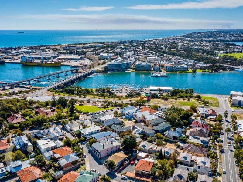 12 Dorothy Street, Fremantle