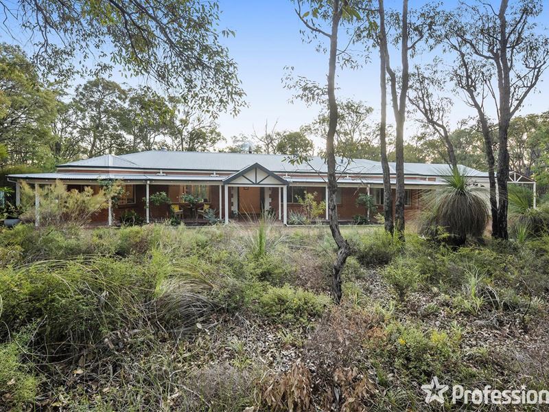 3 Plateau Heights, Hovea