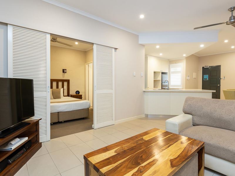 S2/6 Challenor Drive, Cable Beach