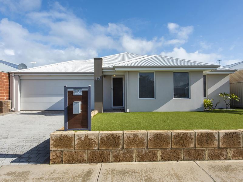 13 Calooli Grove, Golden Bay