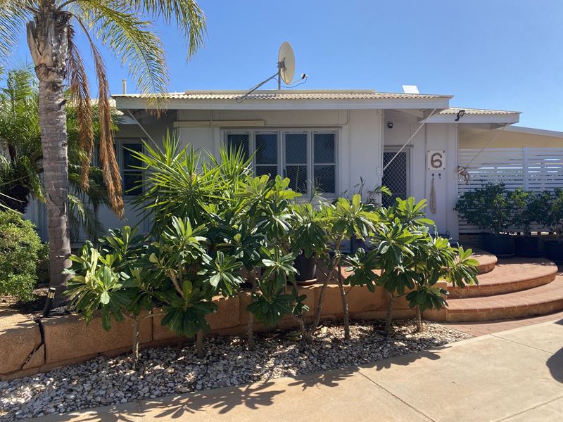 6 Tonge Place, Exmouth