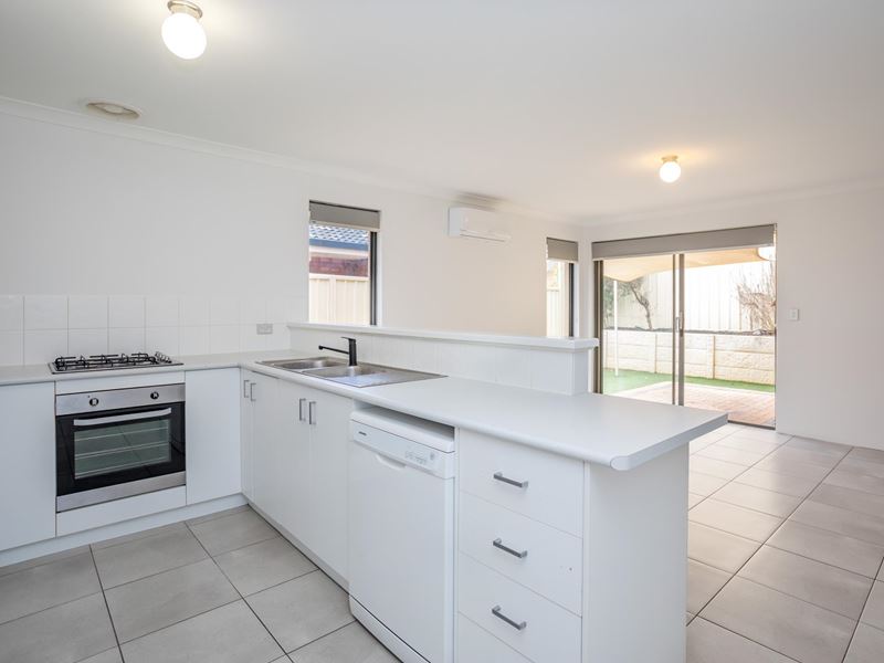 1B Serls Street, Armadale WA 6112