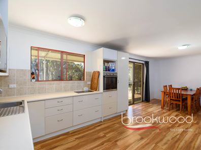 374 Mayo Road, Gidgegannup WA 6083