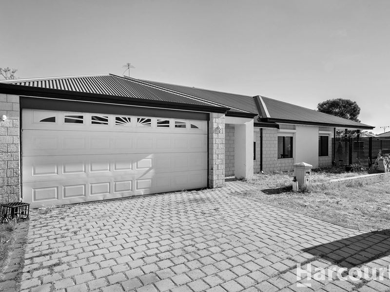 35 St Pierre Loop, Meadow Springs