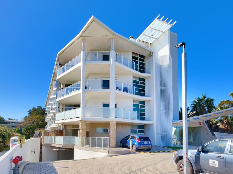 28/272 West Coast Highway, Scarborough