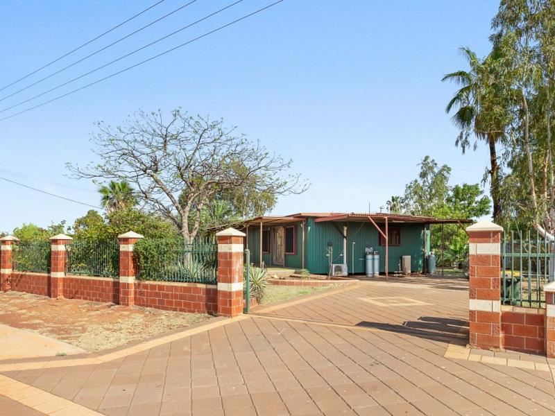 11 Baynton Way, Wickham