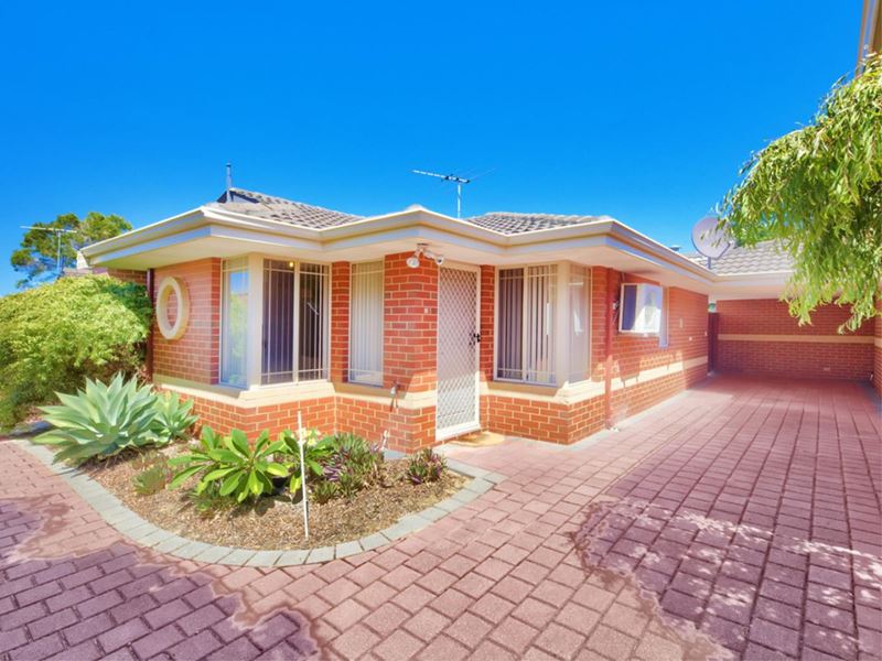 2/4 Blythe Avenue, Yokine