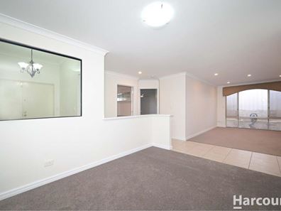 40 Innesvale Way, Carramar WA 6031