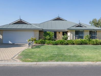 7 Modong Street, Dalyellup WA 6230