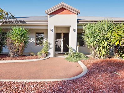 30 Aulini Drive, Bedfordale WA 6112