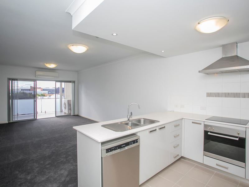22/20 The Crescent, Midland
