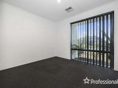 33 Auburn Vista, Brabham WA 6055