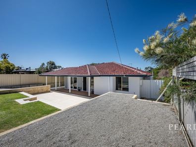 18 Whitfield Drive, Two Rocks WA 6037