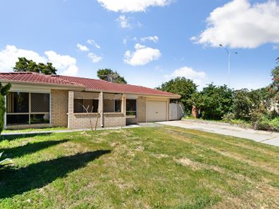 9 Caswell Court, Marangaroo WA 6064