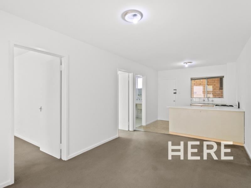 33/303 Harborne Street, Glendalough WA 6016