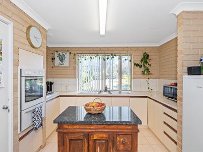 22B Kingfisher Drive, North Yunderup WA 6208