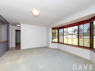 2 Hawk Place, Craigie WA 6025