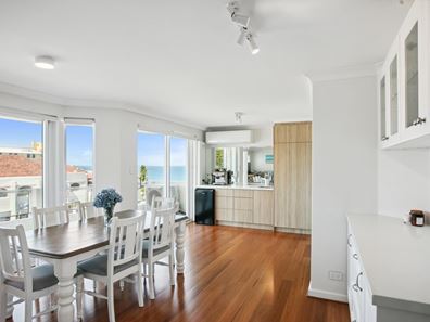 10/6 Eric Street, Cottesloe WA 6011