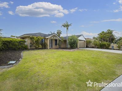 11 Karijini Court, Ballajura WA 6066