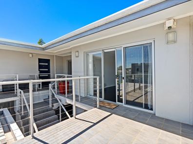 7/101 Matheson Road, Applecross WA 6153