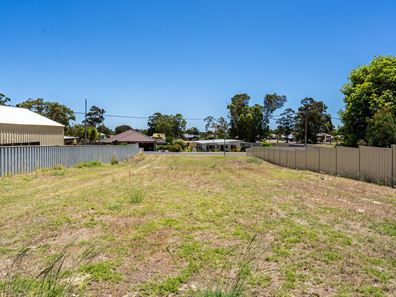 4 McDowell Street, Yarloop WA 6218