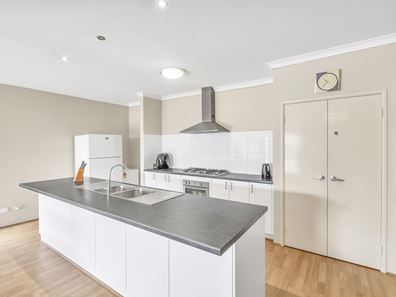 3 Calderstone Rise, Landsdale WA 6065