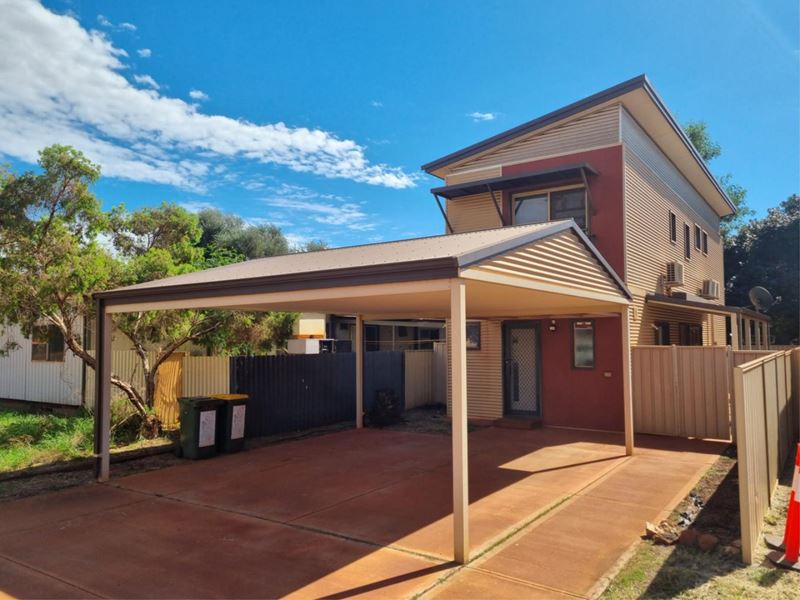 12A Moondoorow Street, Newman