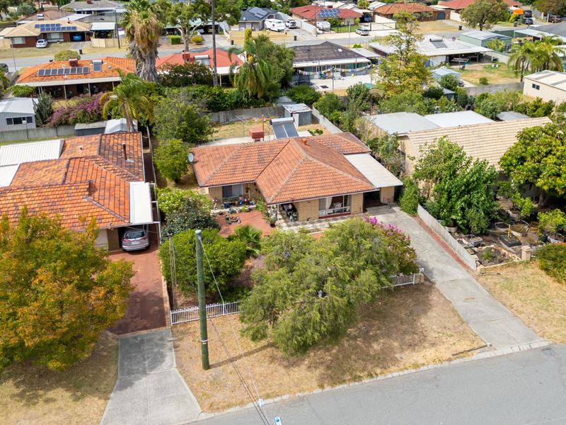 36 Saggers Crescent, Beckenham WA 6107