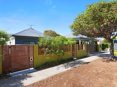 102 Brighton Road, Scarborough WA 6019