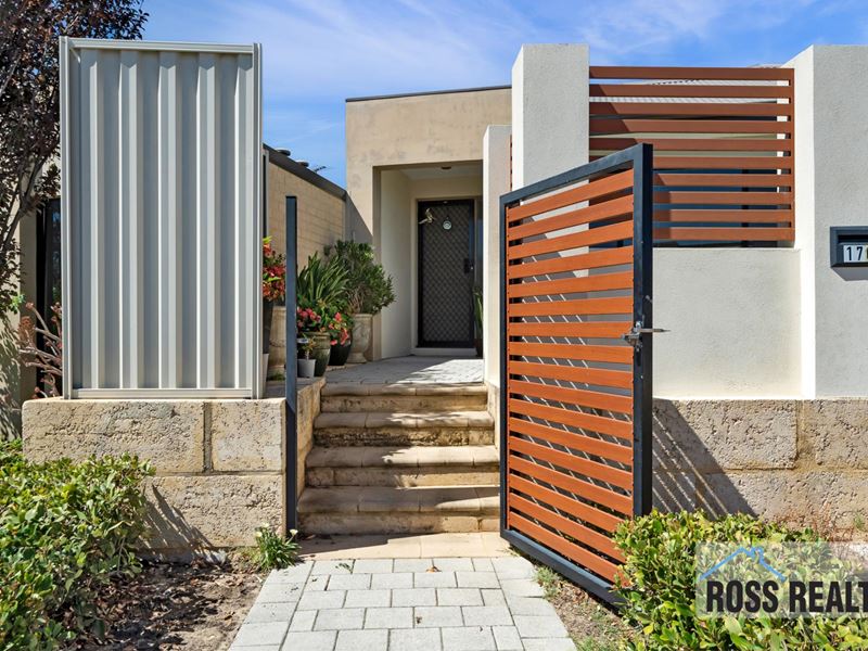170 Shiraz Boulevard, Pearsall