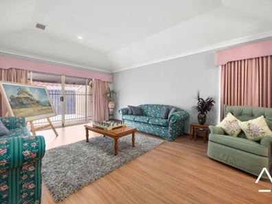 38 Deller Drive, Bibra Lake WA 6163