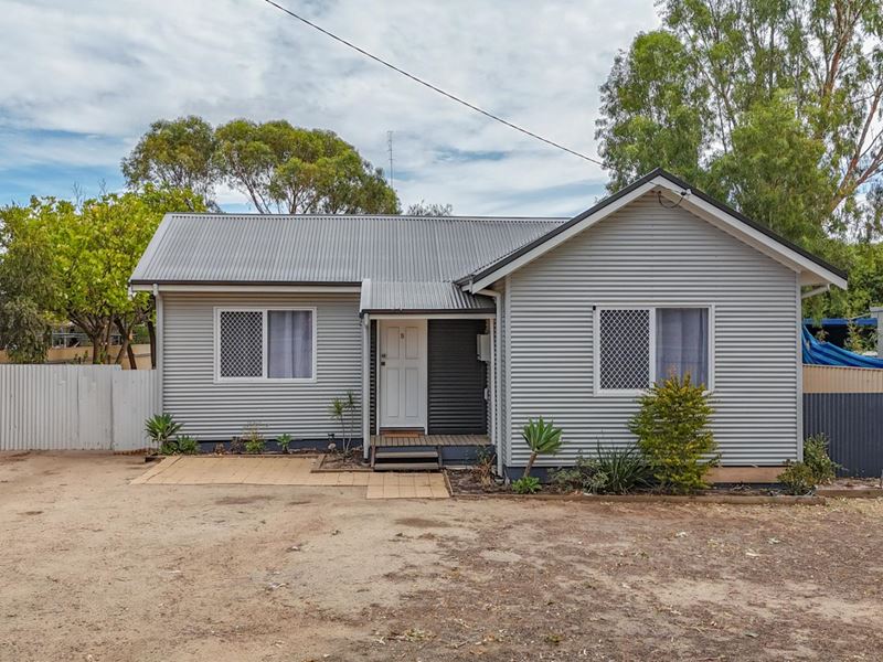5 Yalbaroo Road, Northam