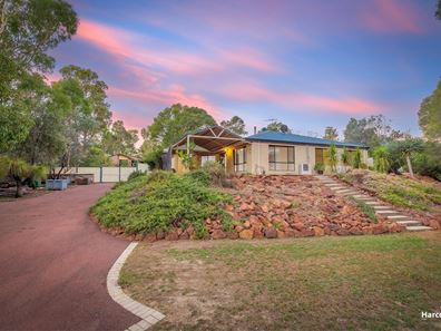 4 Gilmour Road, Roleystone WA 6111