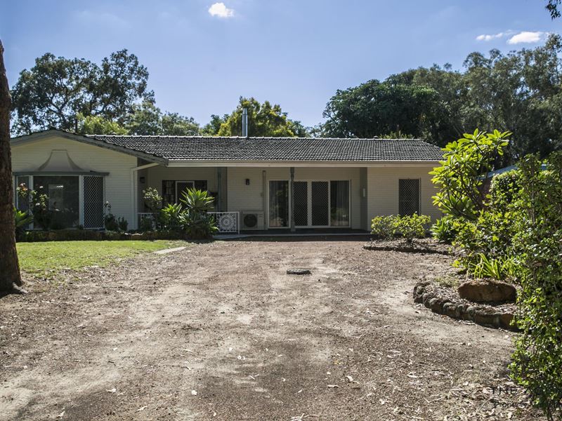 20 Stone Crescent, Darlington WA 6070