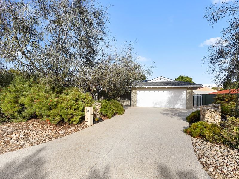 8 Stephenson Gardens, Winthrop WA 6150