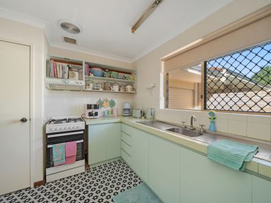 4/96 Dorothy Street, Gosnells WA 6110